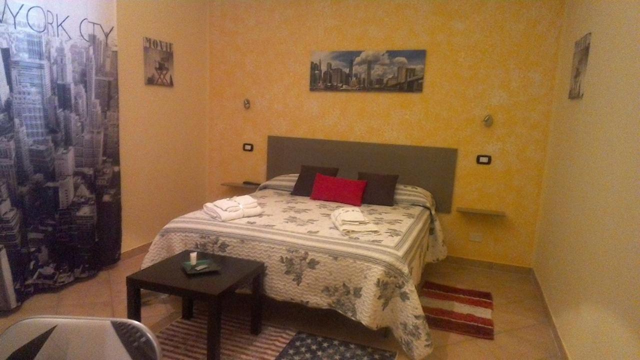 La Bella Ninfa Bed & Breakfast Sermoneta Ngoại thất bức ảnh