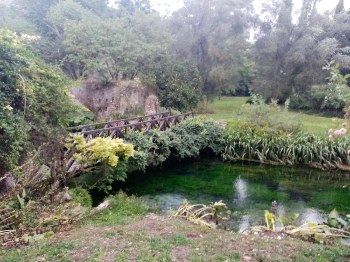 La Bella Ninfa Bed & Breakfast Sermoneta Ngoại thất bức ảnh