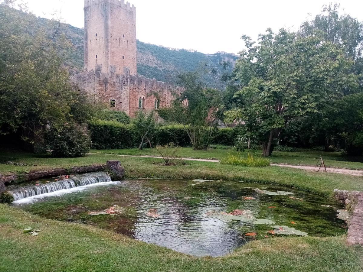 La Bella Ninfa Bed & Breakfast Sermoneta Ngoại thất bức ảnh